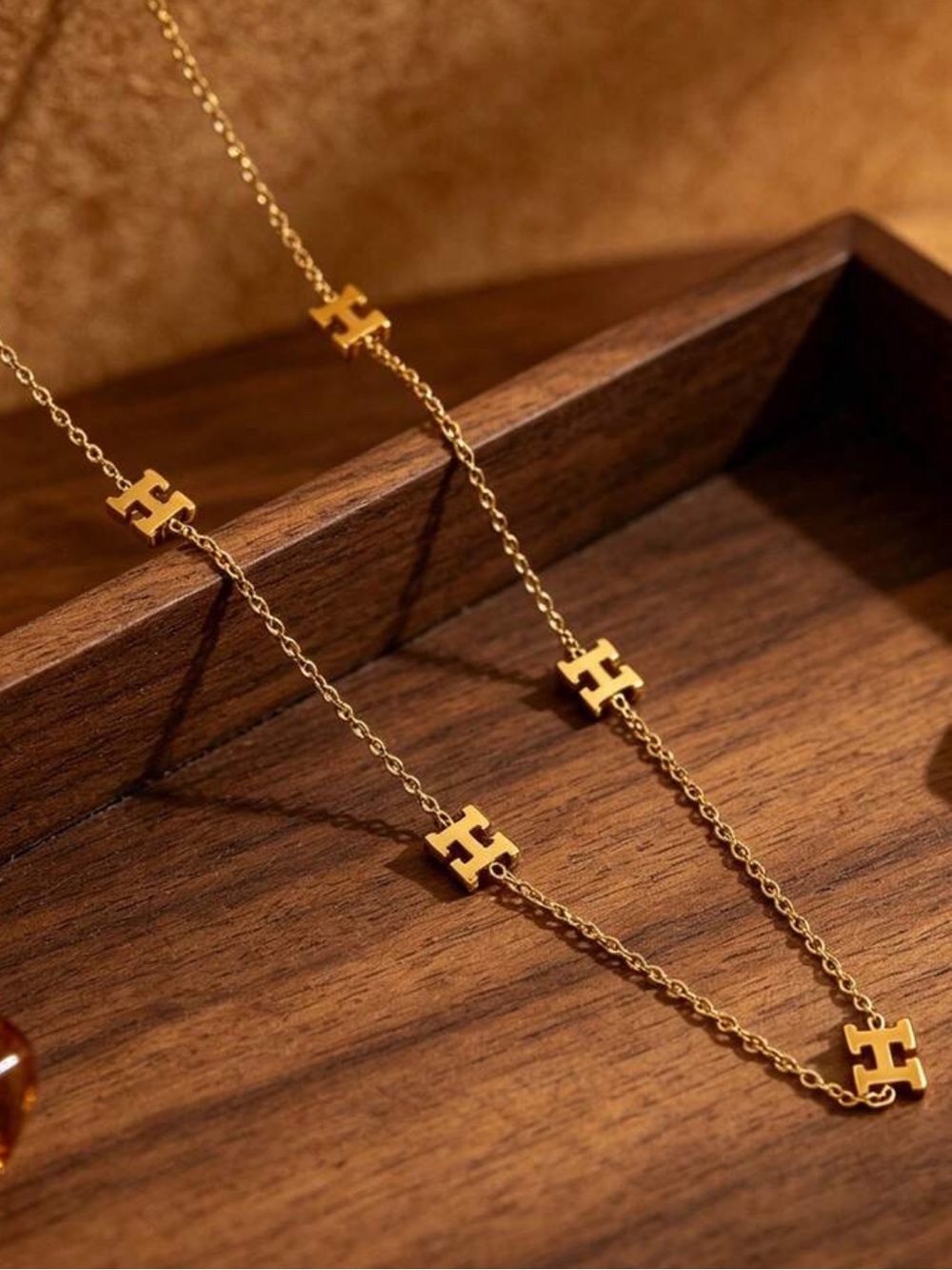 Gold Tone Double-Layer Letter H Link Necklace